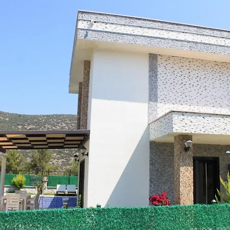 Ege Murat Bella Aydın